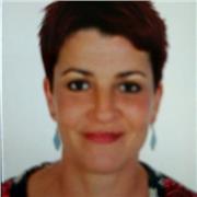 Profesora licenciada en Filología Inglesa con amplia experiencia y conocimientos en la enseñanza de idiomas da clases online.